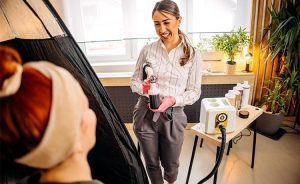 Top Mistakes to Avoid When Applying Spray Tan by Soleil Spray